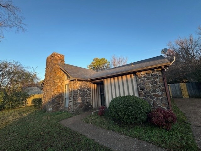 Building Photo - 6720 Hallshire Cove Rental