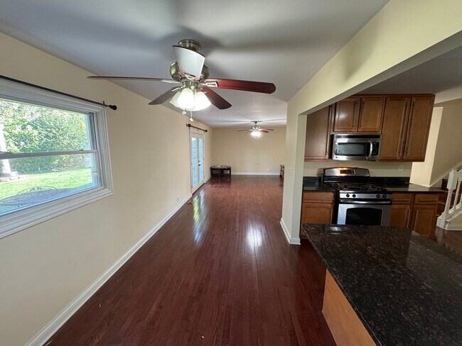 Photo - 7101 Longmeadow Ln