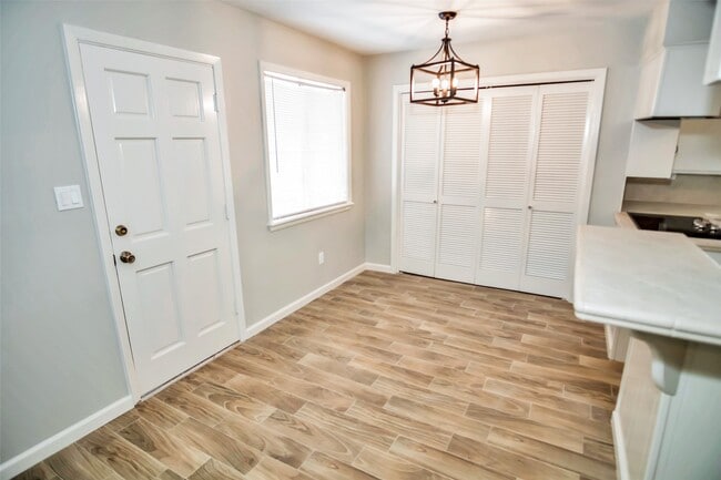 Building Photo - 1715 Capstan Rd