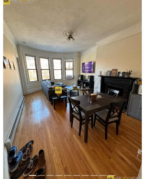 Building Photo - 585 Beacon St