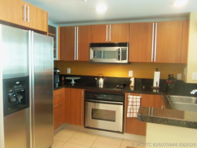 610 Clematis St Unidad 723