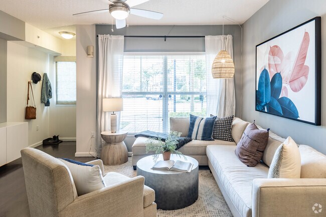 1 BR, 1 BA