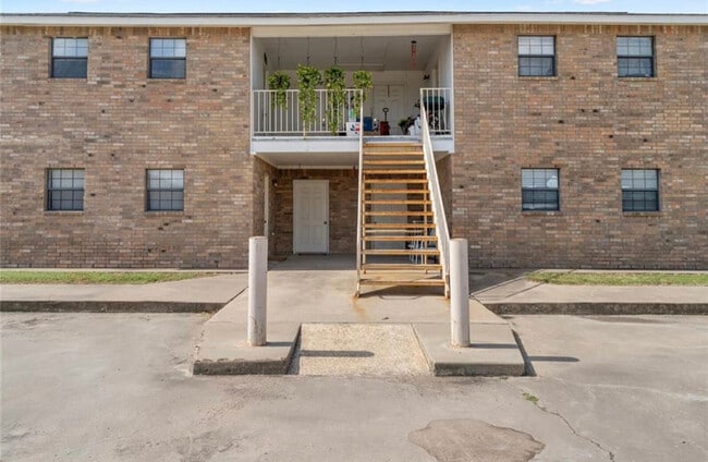 Building Photo - 317 N Katy Rd Unit #202