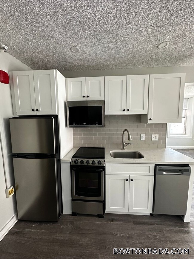 Photo - 76 Franklin St Unit 39