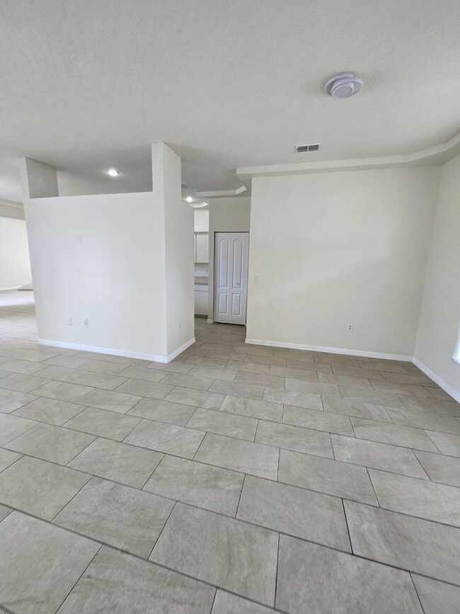 Photo - "Charming 3-Bed, 2-Bath Haven in Spring Hill – Your Perfect Florida Retreat!"