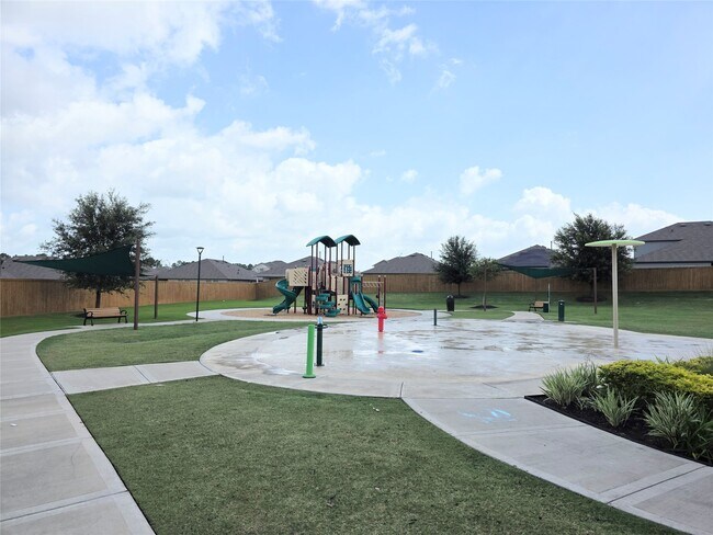Building Photo - 40934 Seasoned Oak Ln