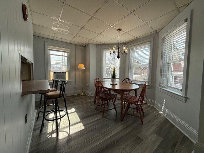 Photo - 400 Maple St Unidad Upstairs