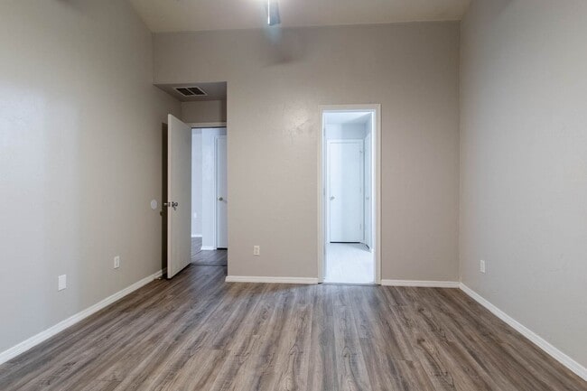 Photo - 1310 Commerce Dr Unit 1310 Commerce Dr