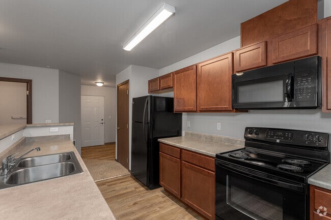 2BR, 2BA - 1,104SF