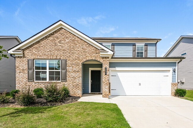 Photo - 291 Hamilton Pointe Dr House