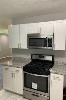 Photo - 804 E 4th St