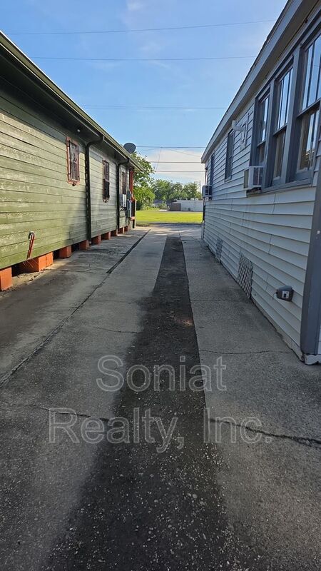 Photo - 8025 Pompano St