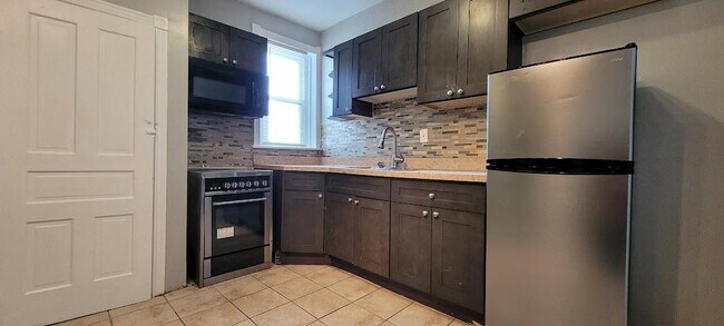 Photo - 5138 Ludlow St Unit 1