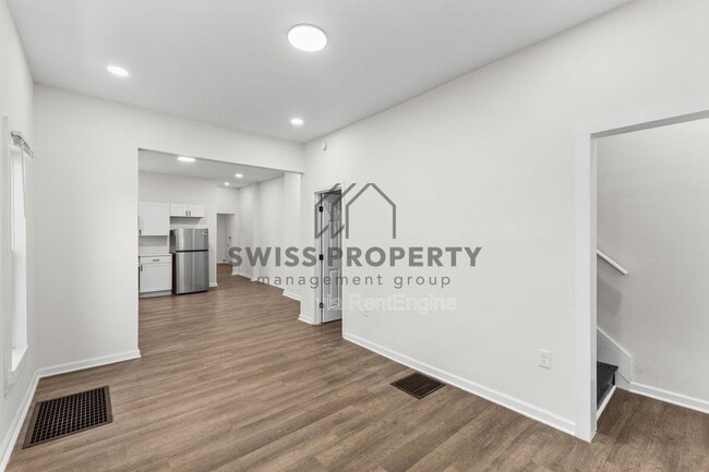 Photo - 1341 Mooberry St