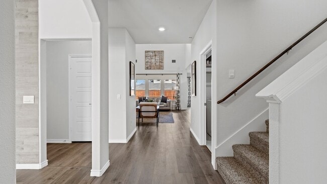 Photo - 7216 Headingham Wy