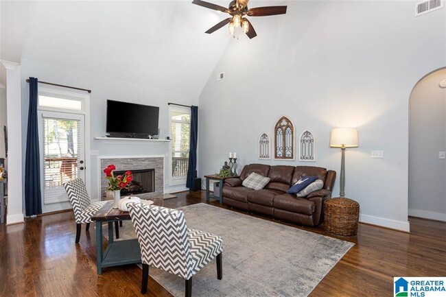 Photo - 1011 Creel Dr