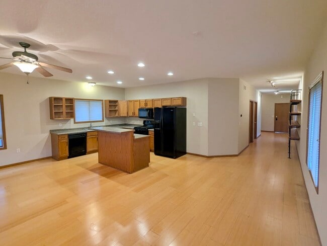 Photo - 2138 N Buffum St