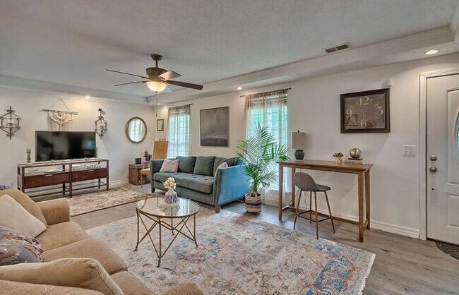 Photo - 189 Hester Woods Dr