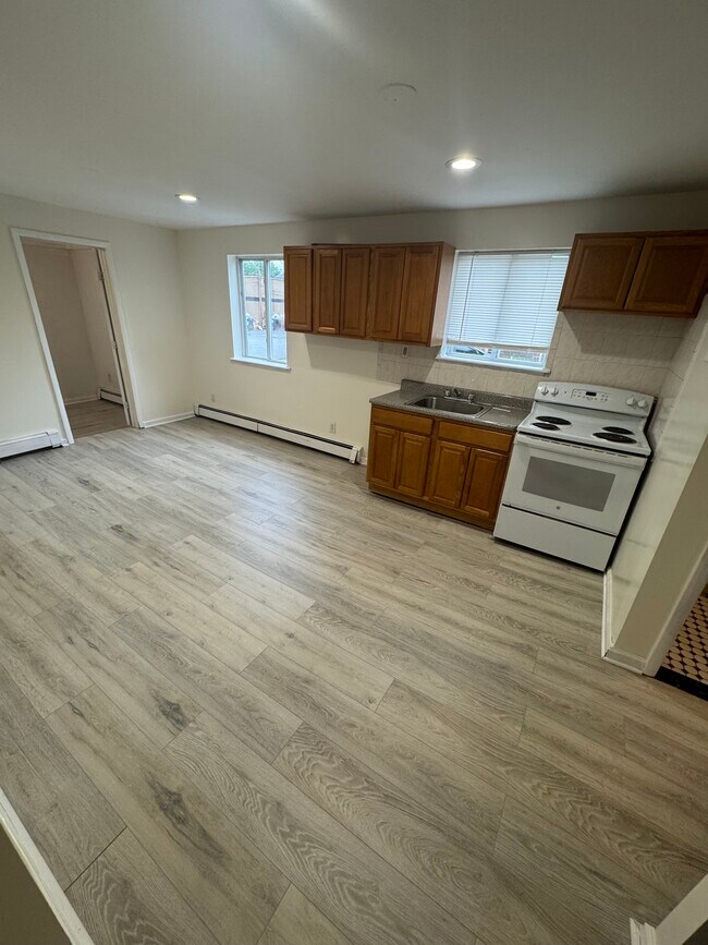 Photo - 21 Pine St Unit 1L