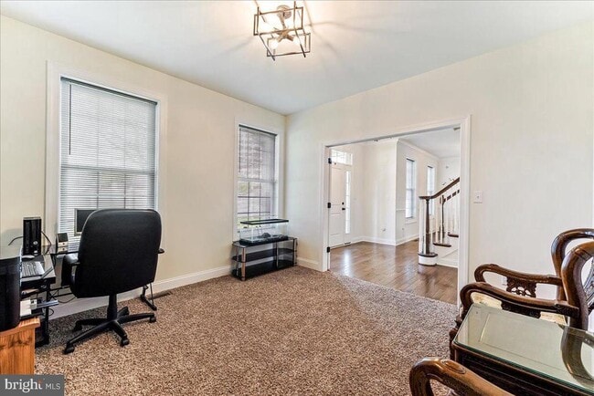 Photo - 321 Middletown Rd