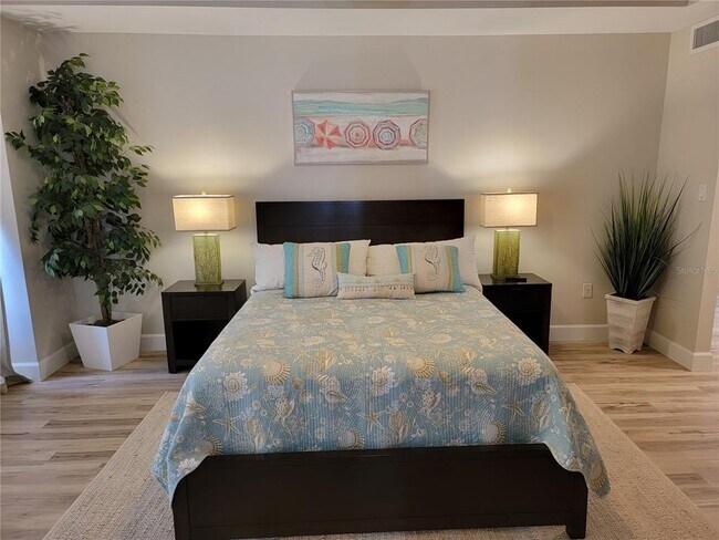 Photo - 7650 Bayshore Dr Unit 302