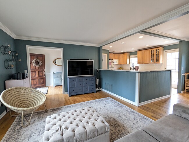 Photo - 110 Melbourne Ln