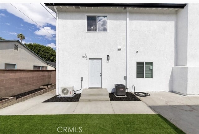 Building Photo - 10 W Trafford St