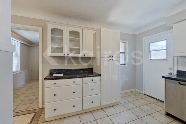 Photo - 5140 17th Ave N