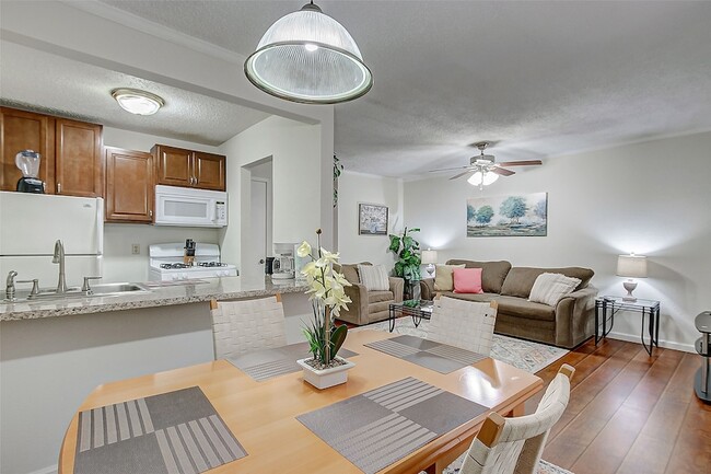 Photo - 4727 W Alabama St Unidad 1128