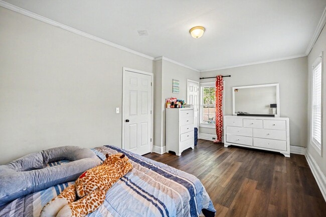 57 Corban Ave SW Unit A