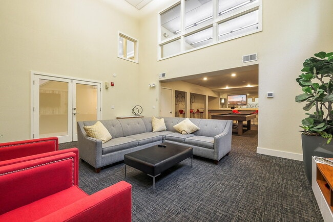 Photo - The Trails of Redmond