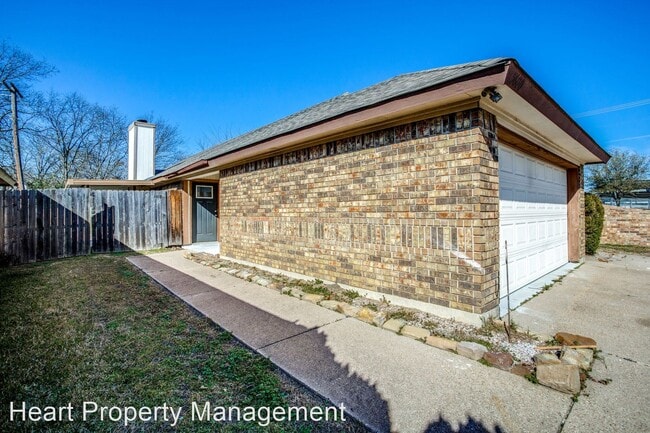 3 br 2 bath House 5600 Congressional Drive House Rental in 3 br 2 bath House 5600 Congressional Drive House Rental in