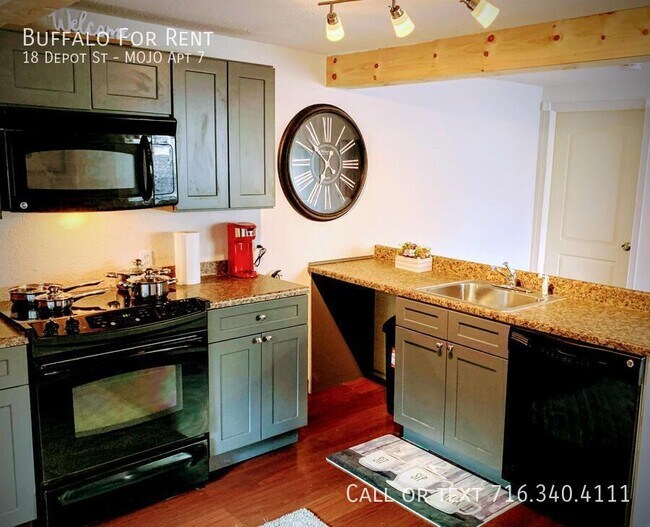 Photo - 18 Depot St Unidad MOJO Apt 7