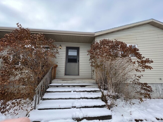 Building Photo - 3538-3538 12th Ave S Unit 3538