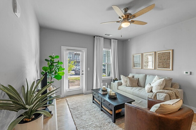 Sala de estar - Farmhouse at Easley