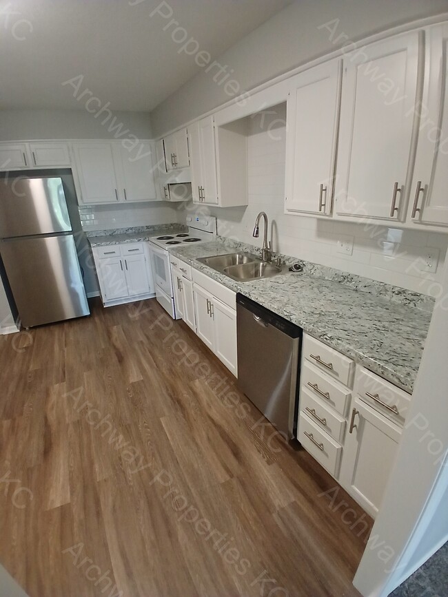Photo - 1267 Petzold Dr