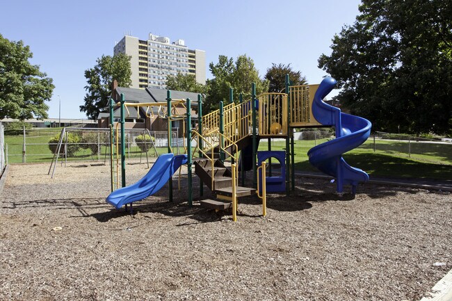 Photo - Cumberland Court