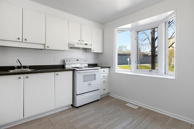 Photo - Beaconwood Village Townhomes