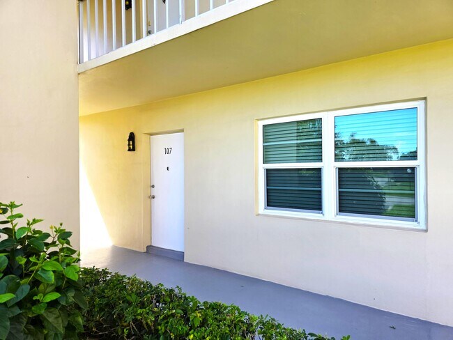 Photo - 88 Crooked Tree Ln Unit 107
