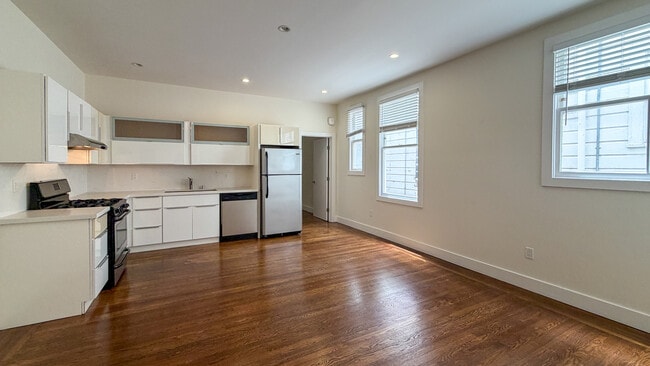 Photo - 3665a 20th St