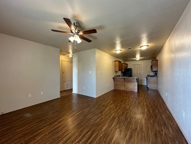 Photo - Tulsa St Duplex Unidad 2701 #A