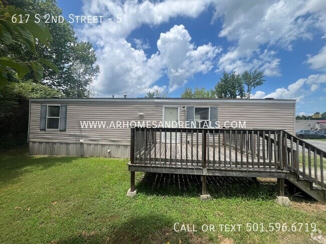 Building Photo - 617 S 2nd St Rental