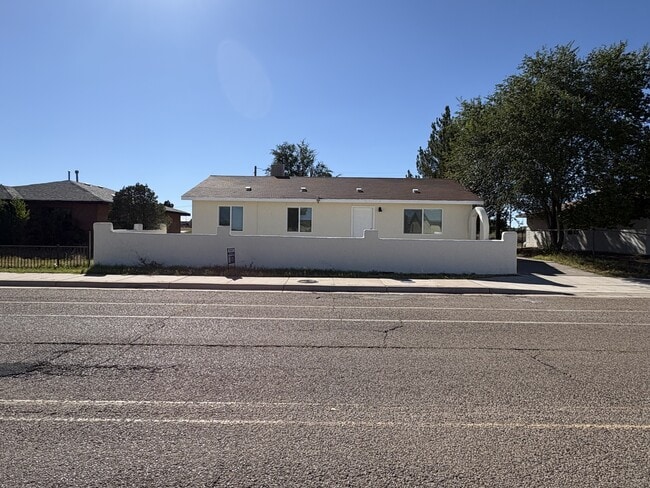 Photo - 409 River Rd