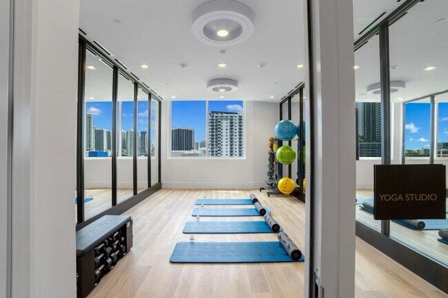 Photo - 251 NE 20th St