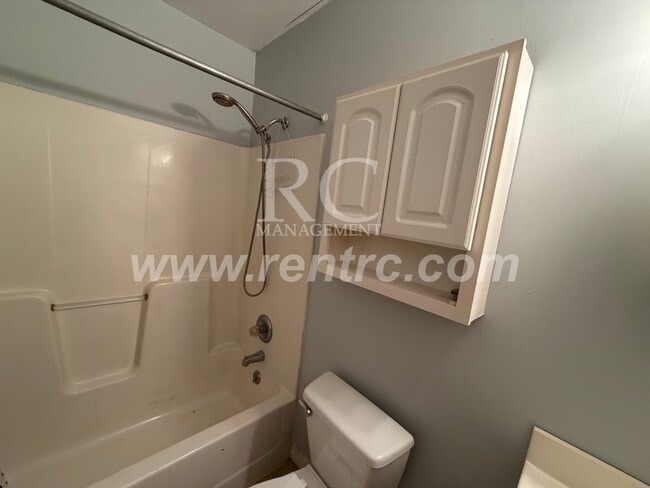 212 Jefferson-E