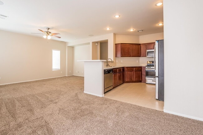 Photo - 1240 Maple Pines Ave