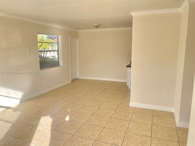 Building Photo - 11625 Canal Dr Unit 1 North