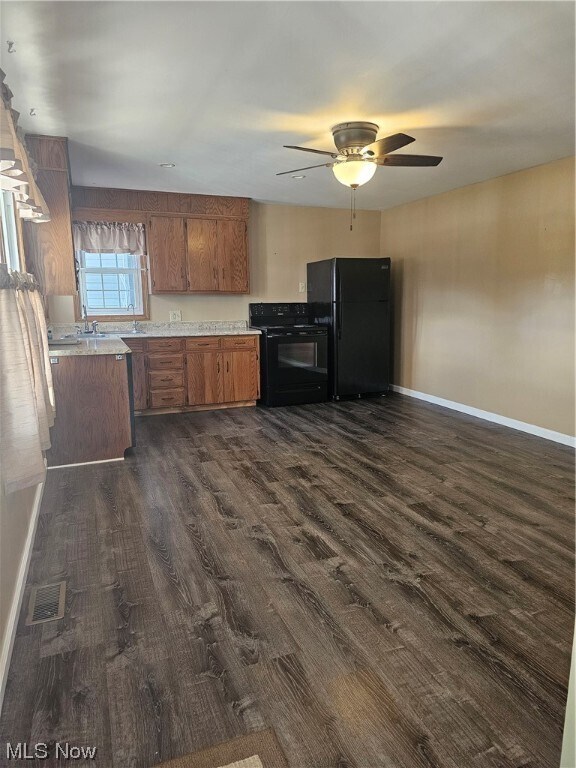 1327 US62 Apartment Wilmot, OH
