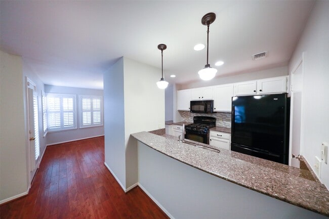 Photo - 70 Cokeberry Ct