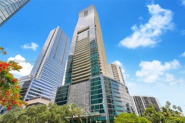 Building Photo - 1451 Brickell Ave Unit 2306